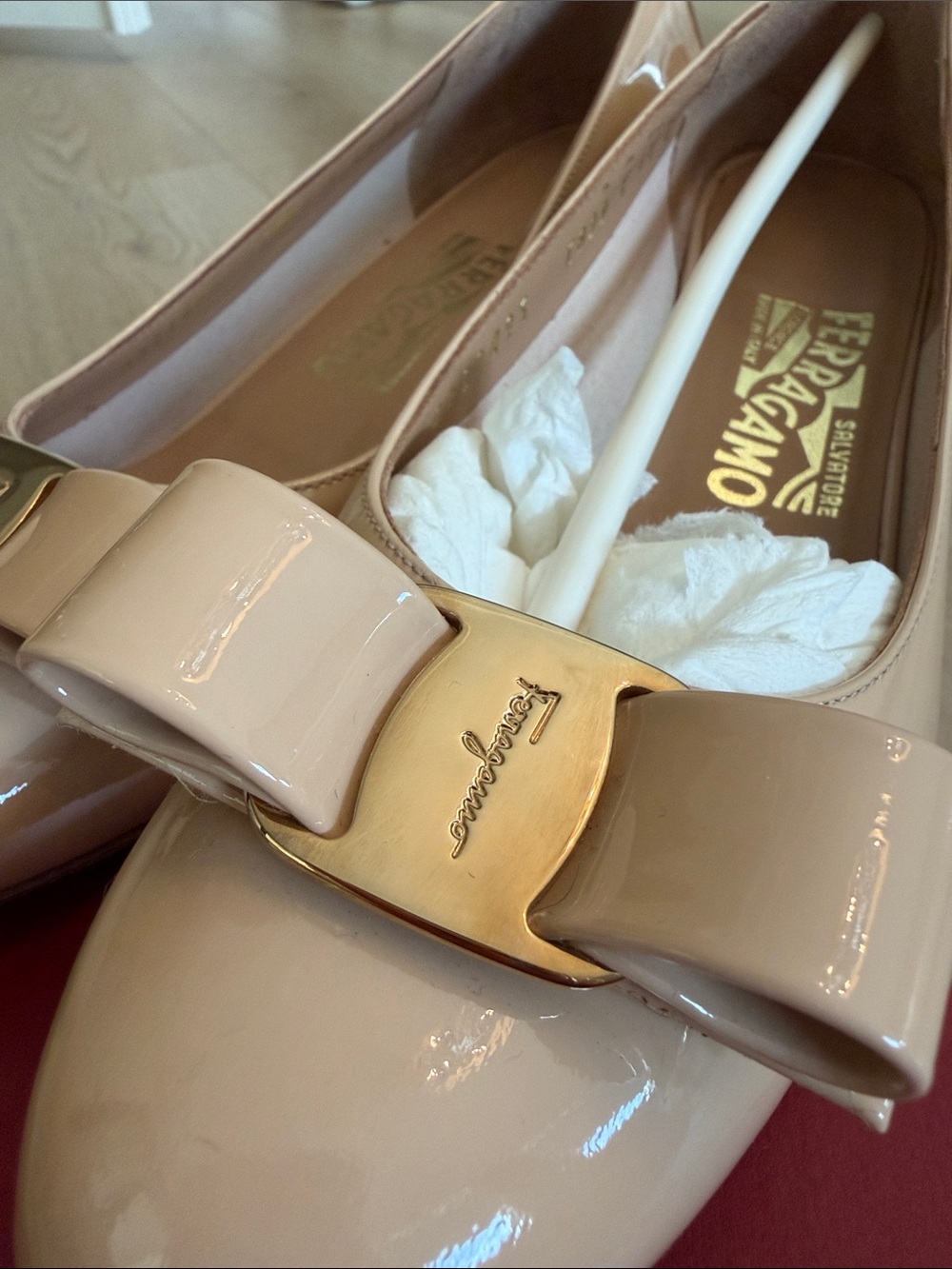 Salvatore Ferragamo Beige Patent Vara Bow Pumps - Picture 11 of 11